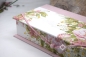 Preview: Stifte-Schachtel mit Klappdeckel ca. 21x10x4cm | Gänseblumenkranz floral | puderrosa | Art. Nr. 97040309
